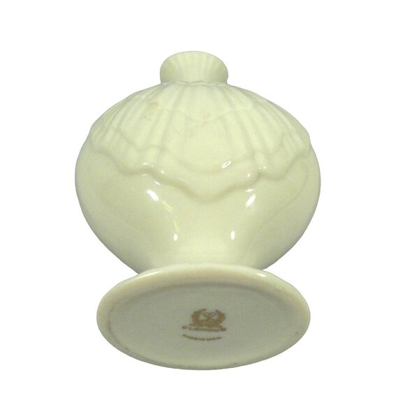 Lenox Bud Vase With Embossed Clam Shell Design & Gold Rim Hallmark Stamped Beige - Picture 11 of 11